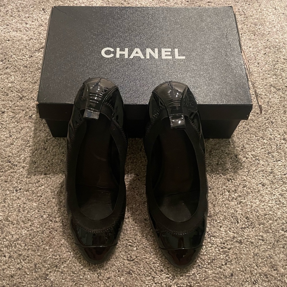 Chanel interlocking CC logo stretchy ballet flats size 36.5